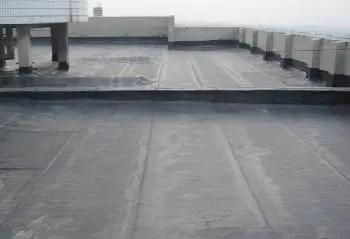 <b>看完以后就知道，解決屋面防水堵漏的正確方式</b>